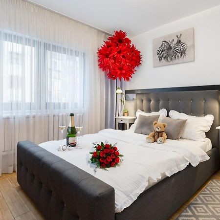 Happy Bubble I Timpuri Noi 1Br Apt 4 Ppl Bucharest Exterior photo