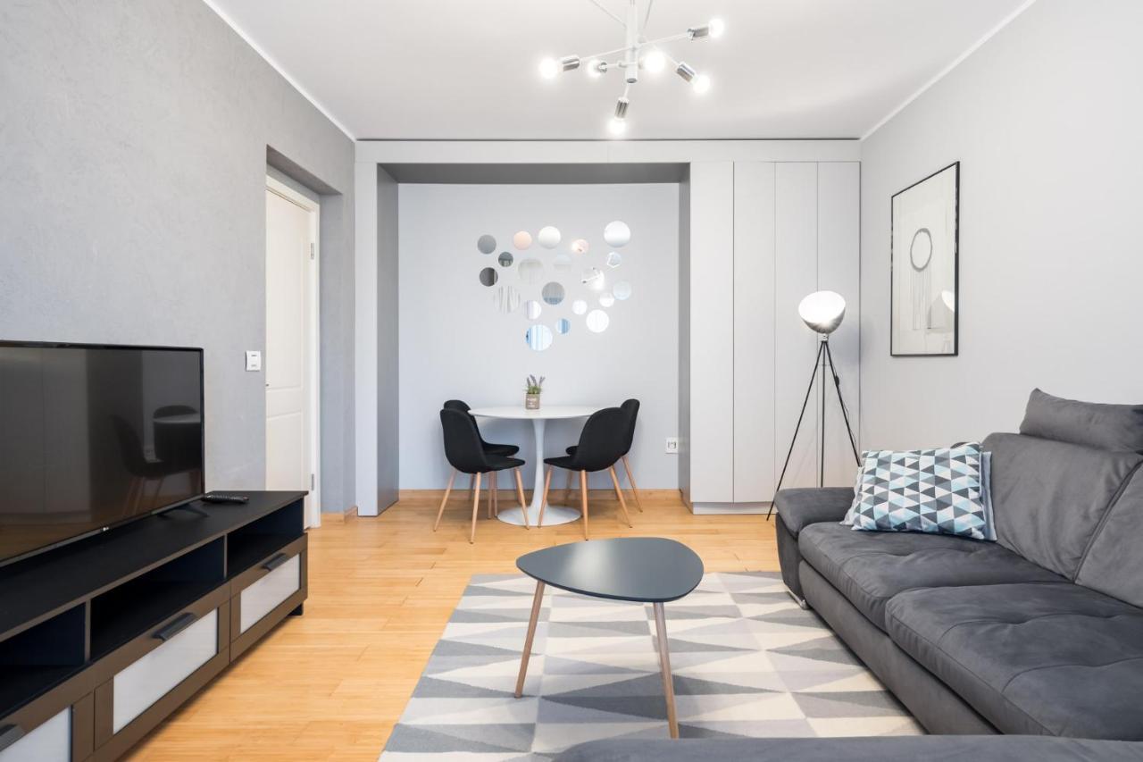 Happy Bubble I Timpuri Noi 1Br Apt 4 Ppl Bucharest Exterior photo